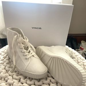 Vince sneakers like new 🤍